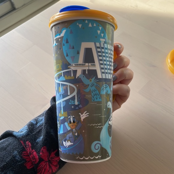 Disney Refillable Mugs - 50th Anniversary - Picture 6 of 6